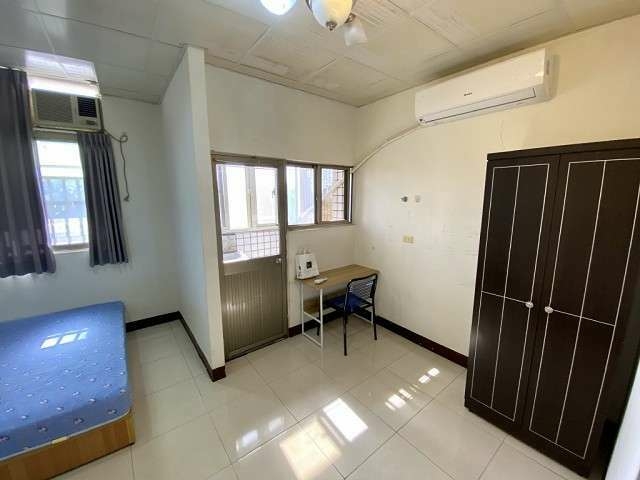 💞大象租屋💞近中原大學旁.電梯漂亮網路大套房.有陽台.傢俱齊全（第2張）