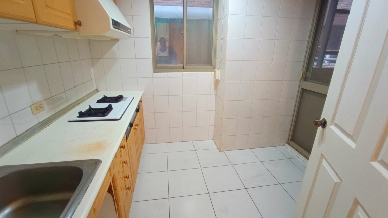 逢甲商圈3+1房(可租平車)(第2張)