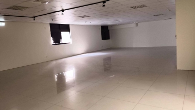 50米大路寬的燙金店面（第2張）