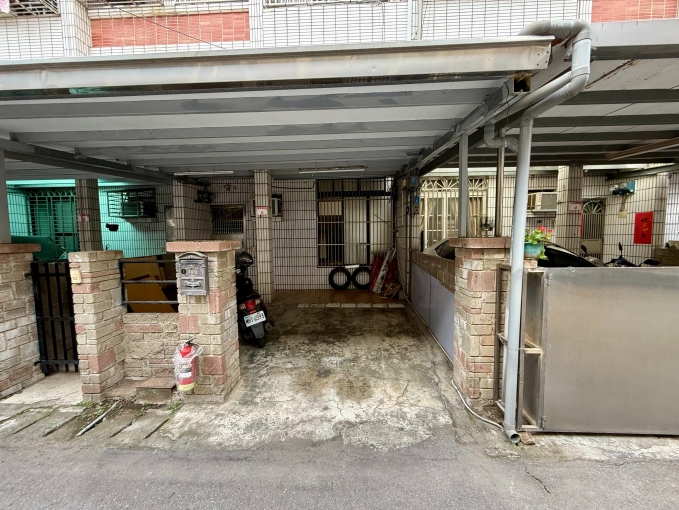 💞大象租屋💞近中原大學.五大房.空屋附冷氣.1樓可停汽車 - Image 2