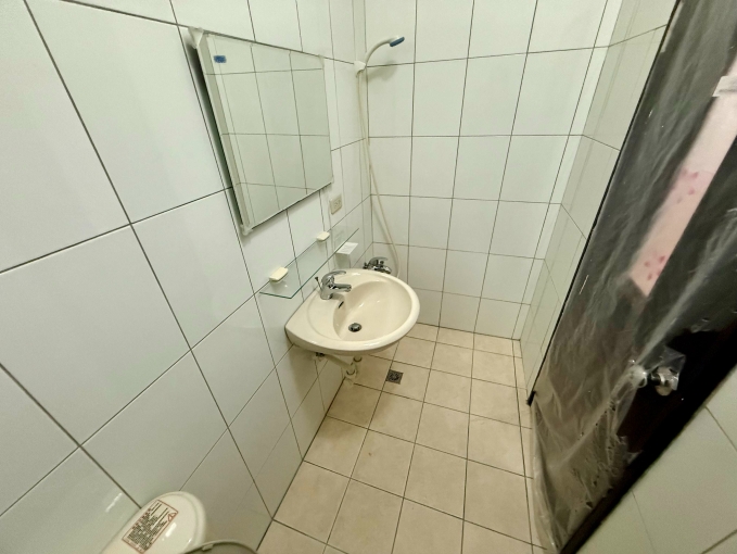 💞大象租屋💞近中原大學.五大房.空屋附冷氣.1樓可停汽車 - Image 15