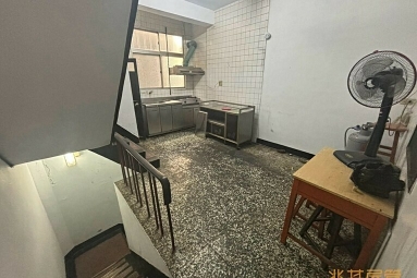 兆基社會住宅🏠大里三房超大透天🌟免仲🉑雙租補（第4張）