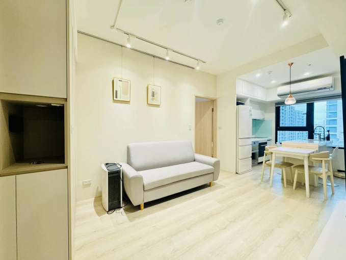 高鐵A18站前國家大院百萬裝潢二房車（第2張）