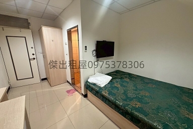 傑出租屋/近夜市,市府,免爬樓梯,半年約,飲水機~（第2張）
