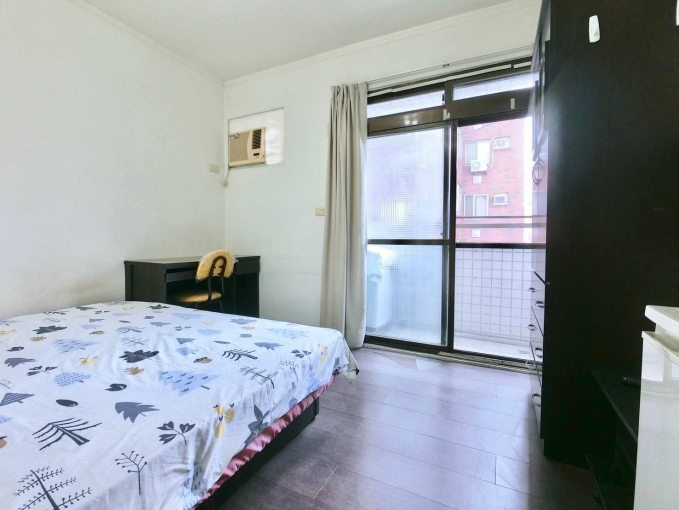 秒殺小資最愛✨電4.5✨陽台獨洗✨室內機車位✨南屯優選✨限女（第5張）