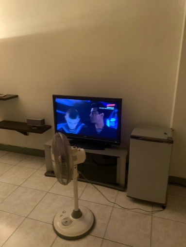 小港透天2樓整層或套房出租如附照片（第2張）