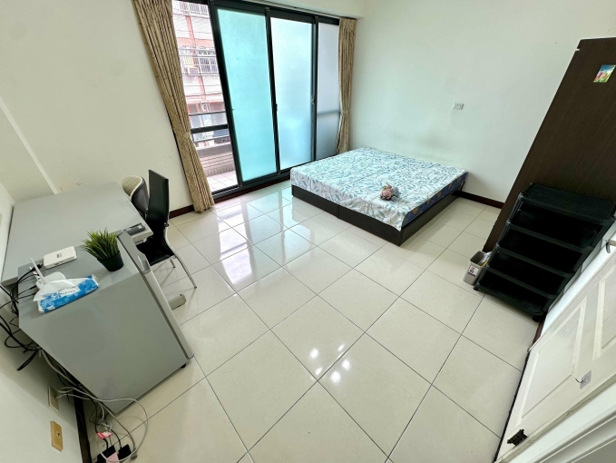 廷選好屋✨ 靜宜/弘光/中科/東海✨超大間採光套房✨陽台獨洗曬 - Image 1