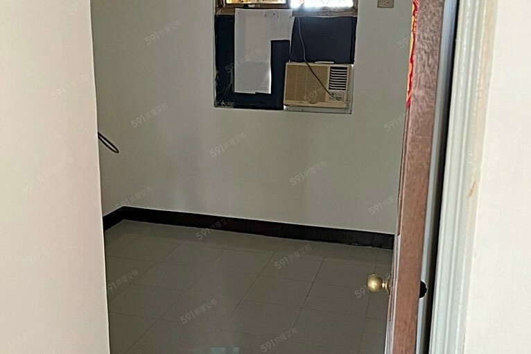 新埔捷運❤️新埔國小❤️採光通風❤️入戶籍含水❤️低租（第4張）