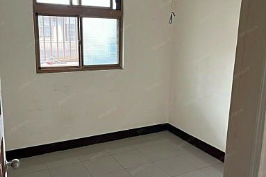 新埔捷運❤️新埔國小❤️採光通風❤️入戶籍含水❤️低租（第1張）