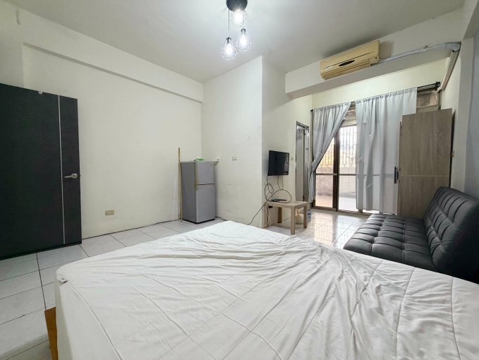 家裡開動物園🐱🐶可寵可狗💕陽台獨洗💕近台體 中友✨宇你相見（第1張）