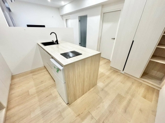 正1房1廳🏅可租補💰中島流理台🦞質感裝潢🌷家電全配（第11張）