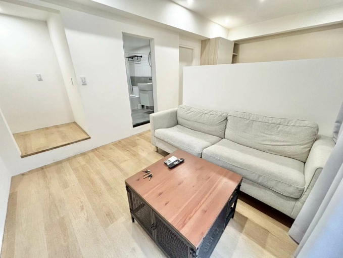 正1房1廳🏅可租補💰中島流理台🦞質感裝潢🌷家電全配（第3張）