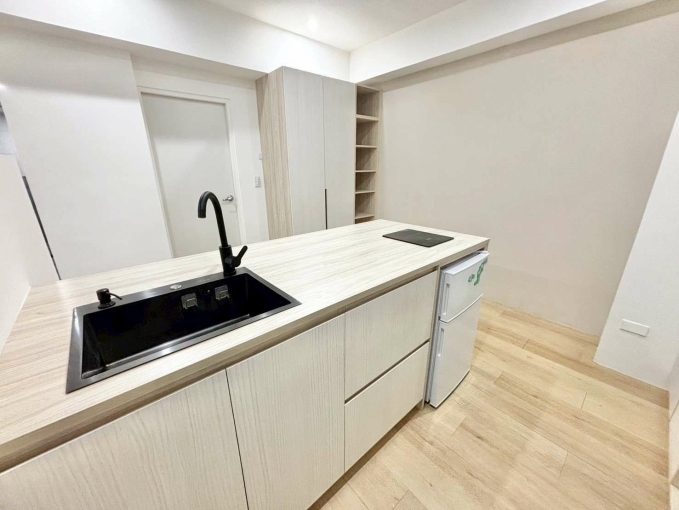 正1房1廳🏅可租補💰中島流理台🦞質感裝潢🌷家電全配（第10張）