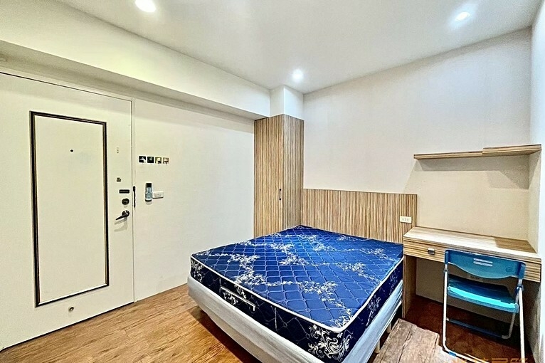 兆基社會住宅🏠有陽台套房~一卡皮箱入住（第3張）