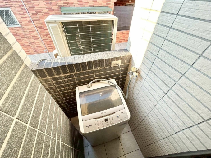 可租補*近全新*陽台獨洗曬*電梯套房*飲水機*子母車(第9張)