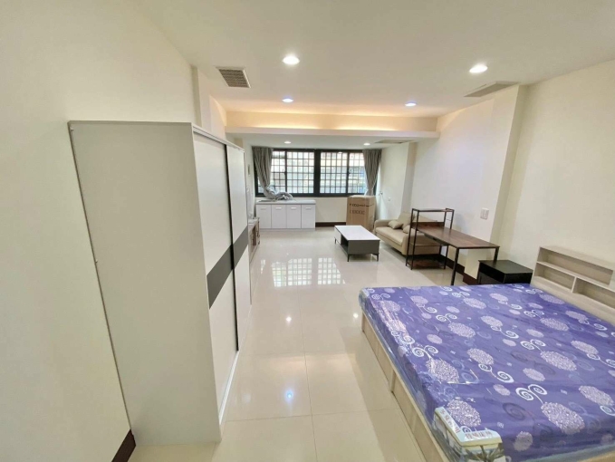 超大坪數套房💖可貓🐈近車站、親親影城🌟可租補🌟 - Image 1