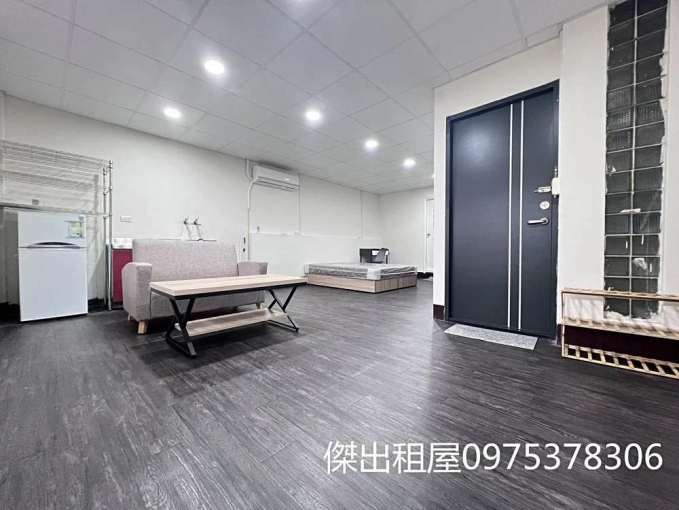 傑出租屋/近市府大坪數套房,可寵 - Image 1