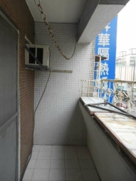 免仲介費 桃園國際路旁公寓3樓網路套房出租 只付電費 - Image 21