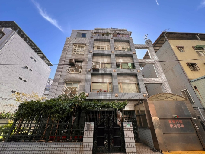 石牌商城靜巷電梯2房付車位（第1張）