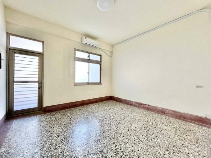 全新裝修透天🎀5台全新冷氣😍可租補戶籍🌈可寵物(第4張)