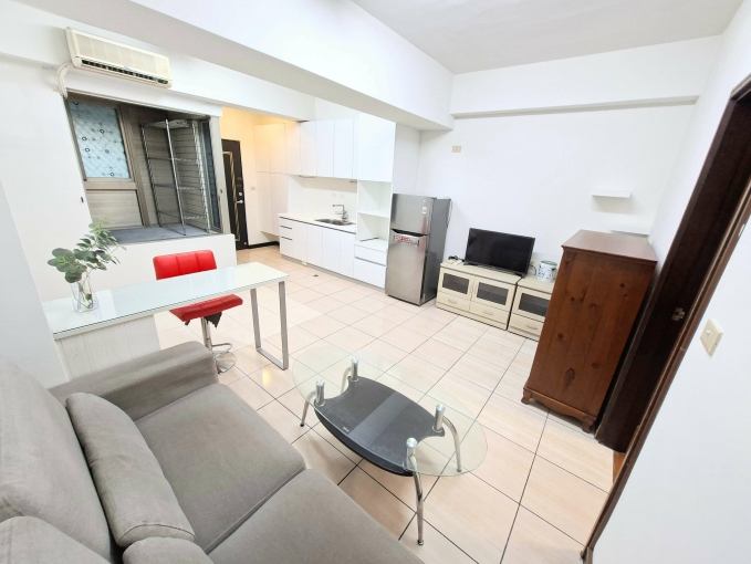 租補☆捷運☆正一房一廳☆流理台☆大陽台洗曬區 - Image 3