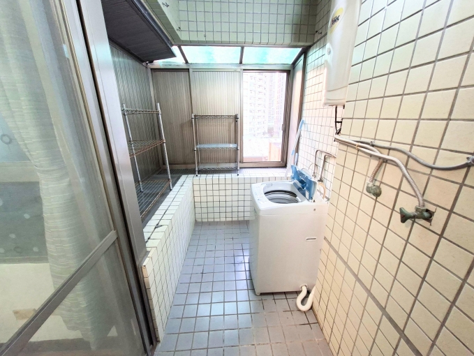 租補☆捷運☆正一房一廳☆流理台☆大陽台洗曬區 - Image 14