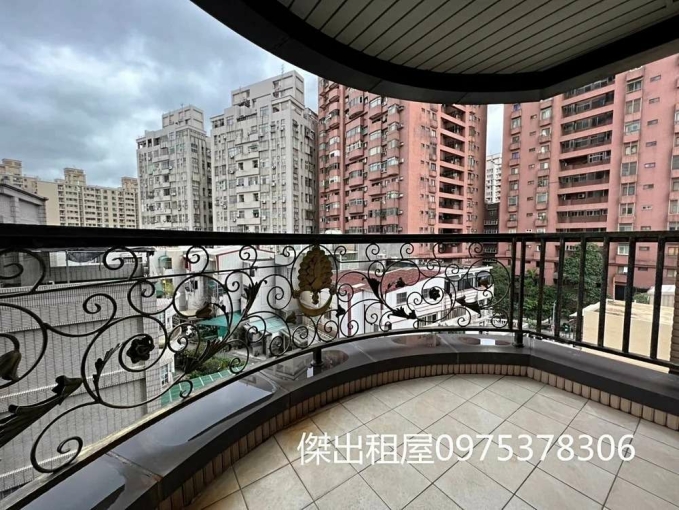 傑出租屋/藝文高檔社區4房車,雙主臥陽台~ - Image 4