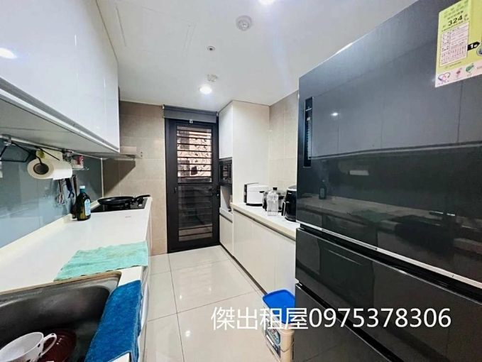 傑出租屋/藝文高檔社區4房車,雙主臥陽台~ - Image 14