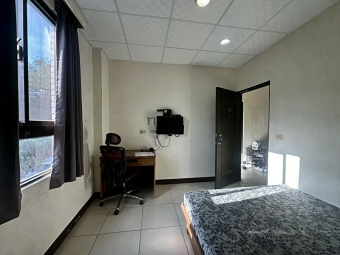 沛沛租🔅銘傳飲水機低樓層機車位（第1張）