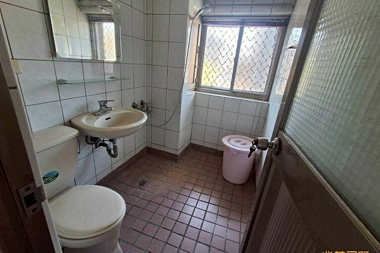 兆基社會住宅🏠中友透天4房3衛可租補設籍空間大(第13張)