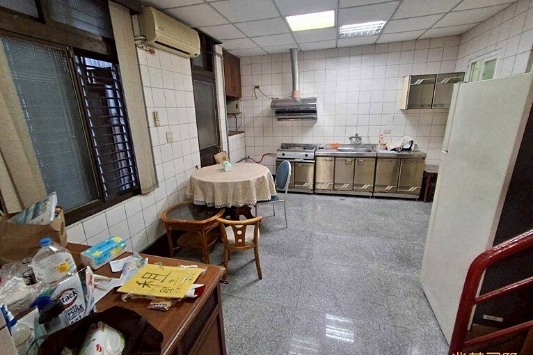 兆基社會住宅🏠中友透天4房3衛可租補設籍空間大(第11張)