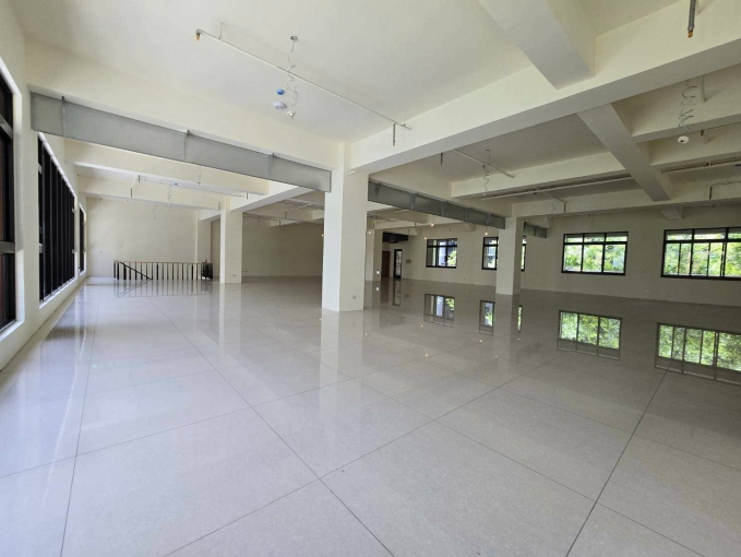 中路重劃區新大樓透天區1-2樓大坪數店面（第5張）