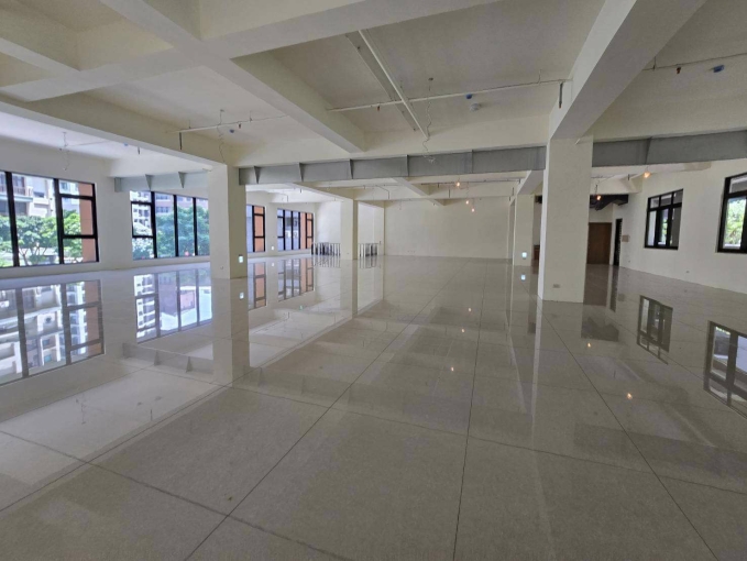 中路重劃區新大樓透天區1-2樓大坪數店面（第2張）