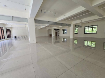 中路重劃區新大樓透天區1-2樓大坪數店面（第3張）