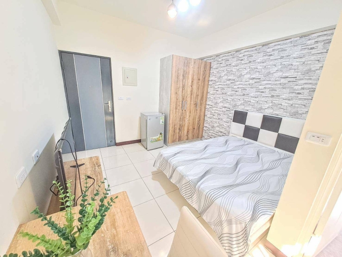 可租補☆整棟超新電梯套房☆陽台獨洗☆代收包裹☆子母車（第4張）