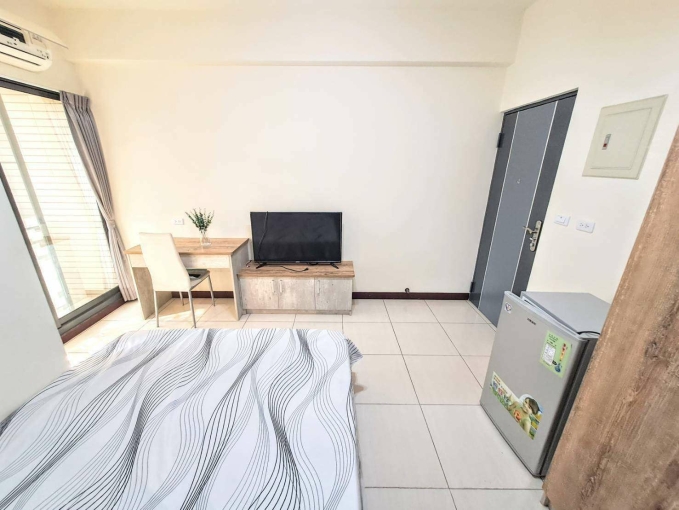 可租補☆整棟超新電梯套房☆陽台獨洗☆代收包裹☆子母車（第3張）