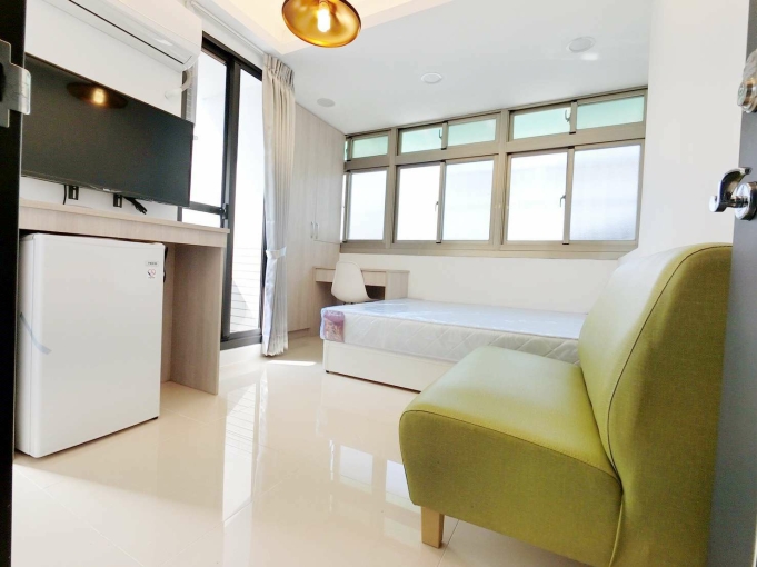 向上市場✔CP陽台韓系✨租補✨（第1張）