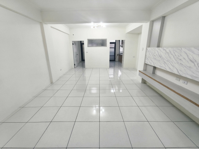 文心北屯一點利_ 全新裝潢電梯四房可寵可租補 - Image 2