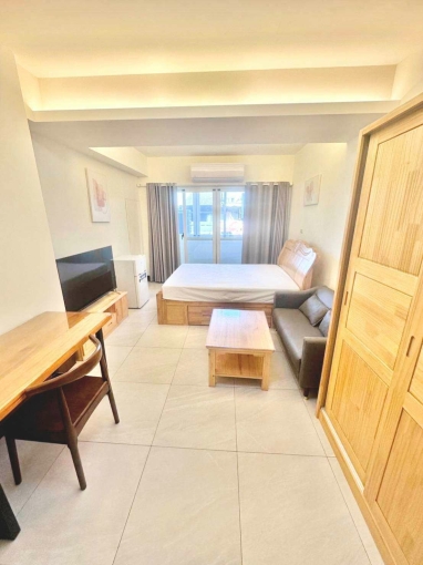 這間超讚💯大空間小客廳🌳可租補✨陽台獨洗曬(第14張)