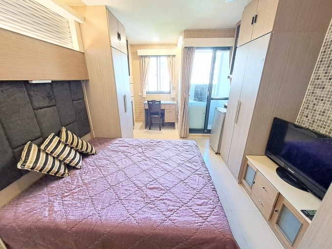 可租補*電梯*陽台獨洗曬*飲水機*子母車 - Image 1