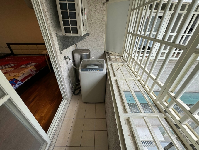 【租】教育大學&勤美誠品旁|套房~有陽台|獨洗獨曬💎0935-378318(第10張)
