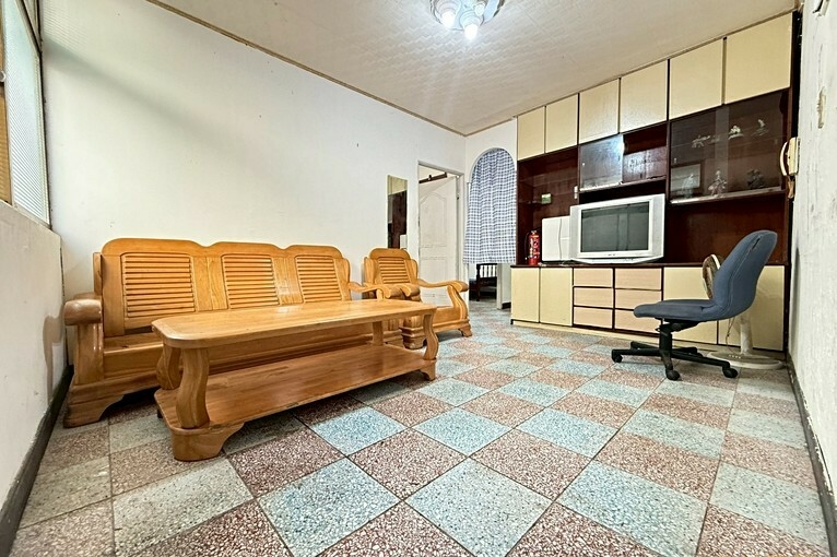 兆基社會住宅🏡經國學院旁✅懷念古早味✅大坪數4房2廳1衛✅（第1張）