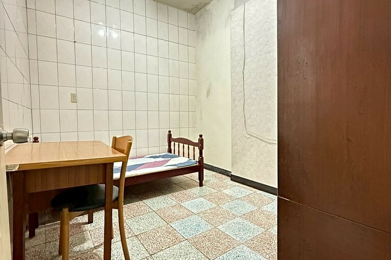 兆基社會住宅🏡經國學院旁✅懷念古早味✅大坪數4房2廳1衛✅（第5張）