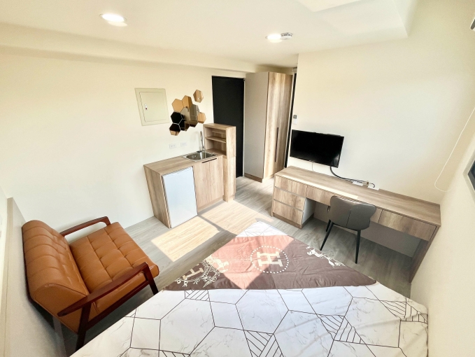 超新電梯套房☆雙租補☆陽台獨洗☆機車位☆子母車（第3張）