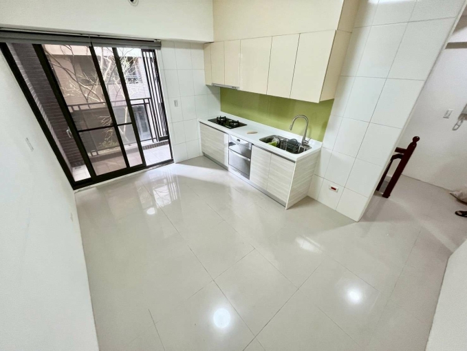 🔥大里整棟透天🔥平面車位🔥可入戶籍、營登🔥可租補（第8張）