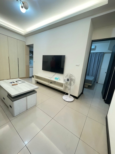 鳳鳴兩房車（第1張）