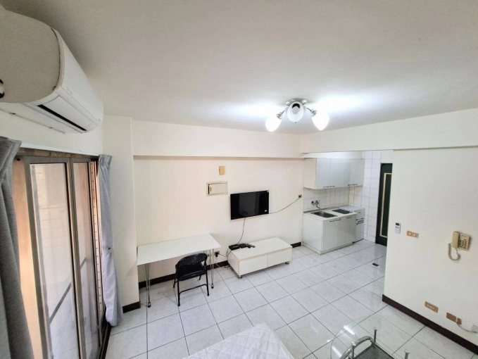 東區大勇街電梯大套房|台水電|可開伙・獨洗曬|首月半價|可租補|可養貓(第6張)