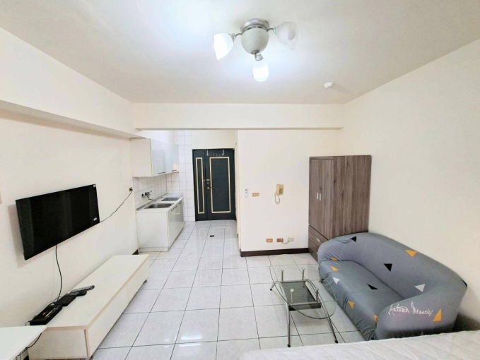 東區大勇街電梯大套房|台水電|可開伙・獨洗曬|首月半價|可租補|可養貓(第3張)