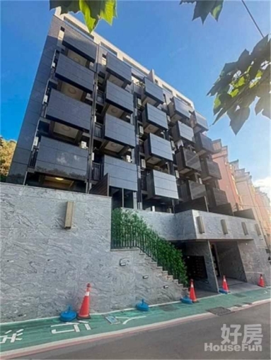 美麗華X西湖捷運站 車位（第1張）