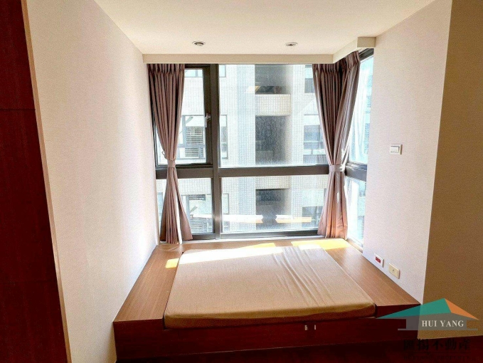 社宅⭐獨洗曬套房🏡可租補⭐免仲介費⭐市府捷運站(第5張)